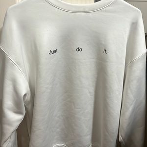 White nike sweatshirt